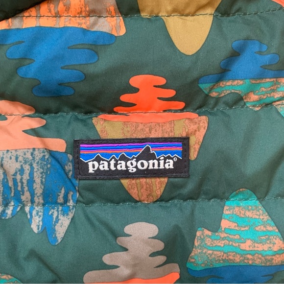 Patagonia Baby Down Sweater in Glasspine Texture / Northern Green - Picture 3 of 5